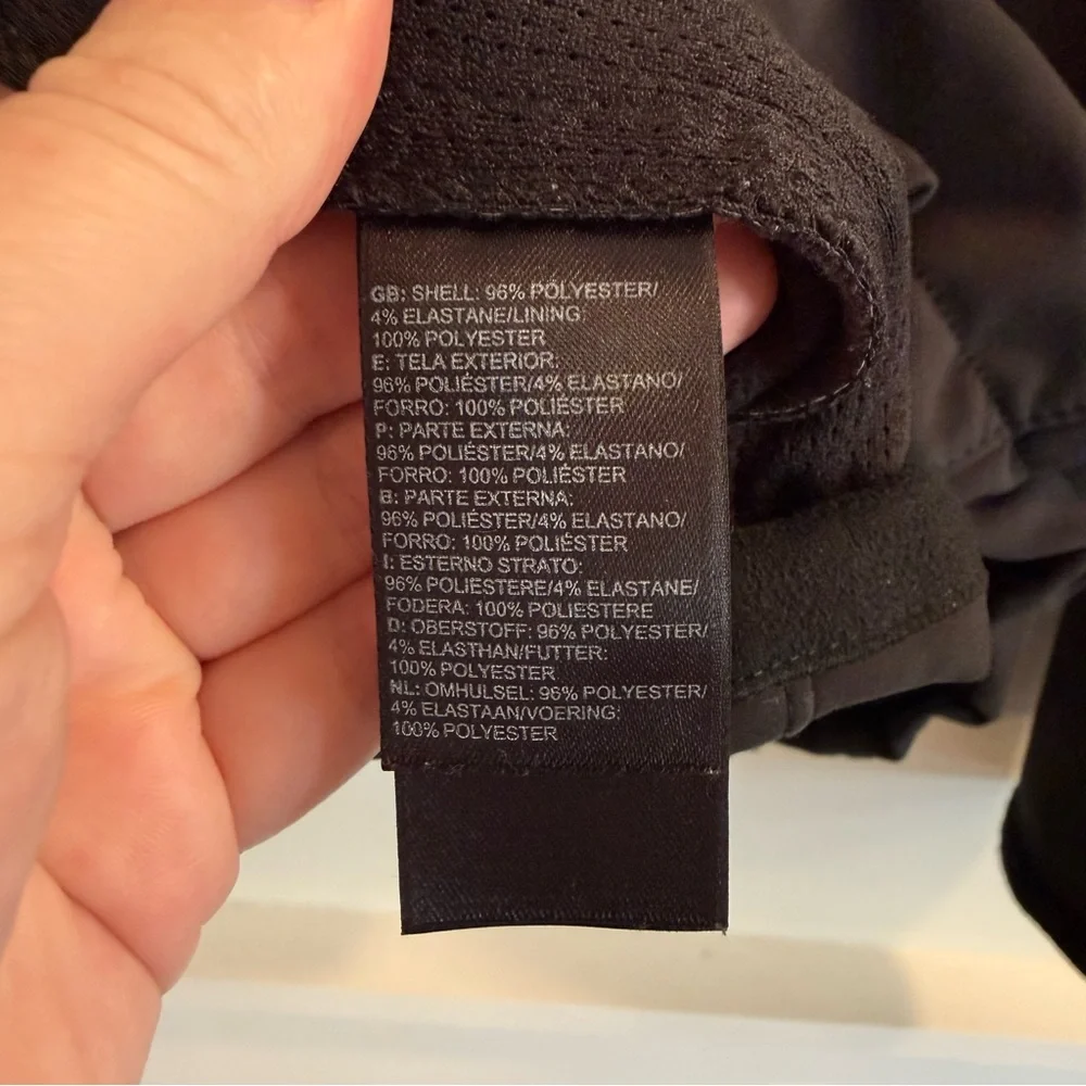 The North Face Men's black Performance Jacket